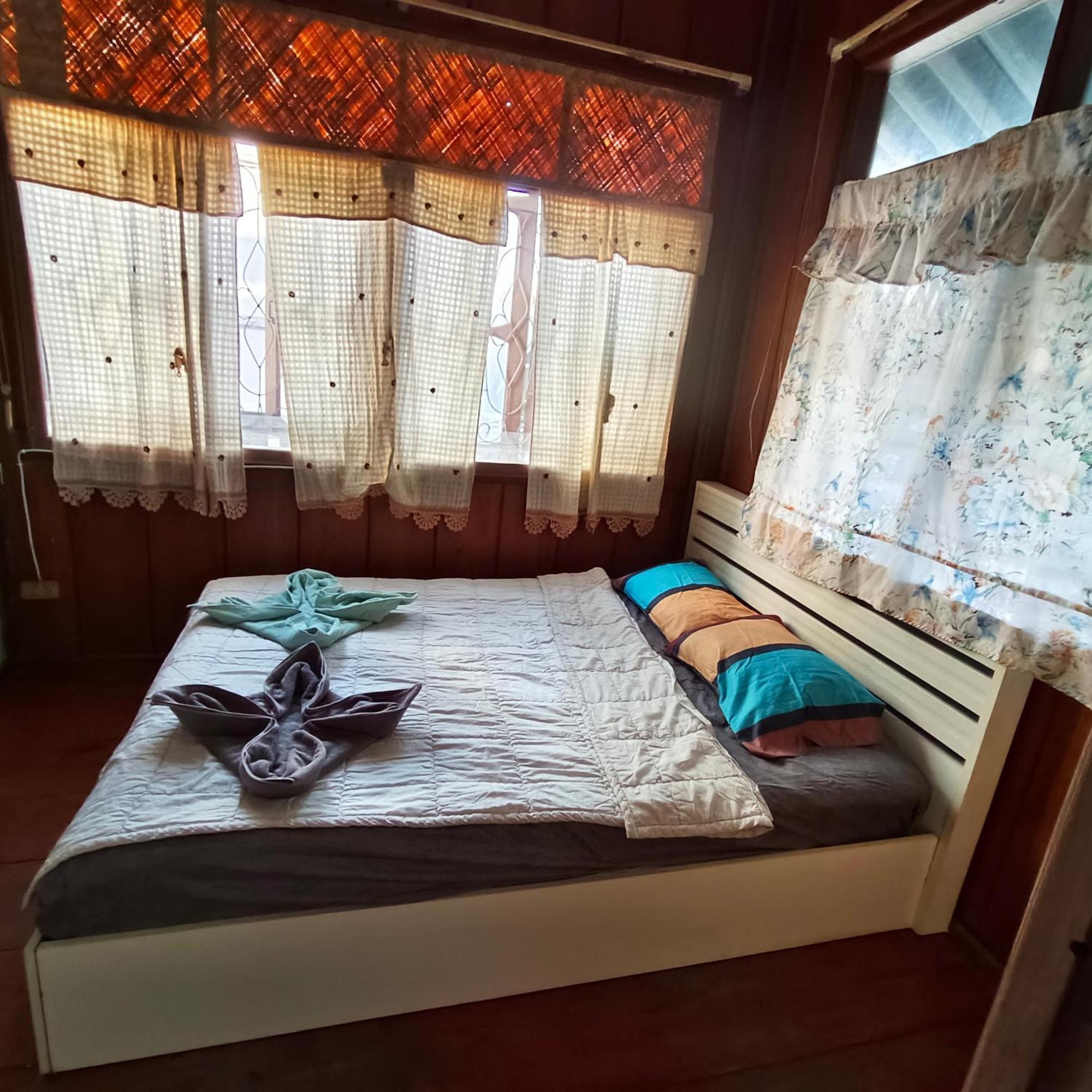 Sunny House Hostel Pai Exterior photo